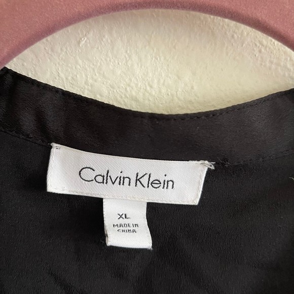 Calvin Klein black long sleeve button shirt size XL - Picture 4 of 6